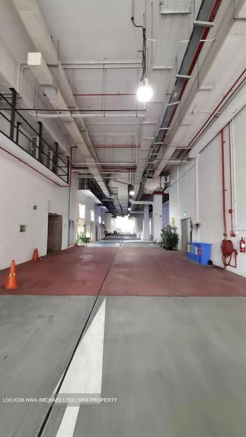 Oxley Bizhub (D14), Factory #611765281